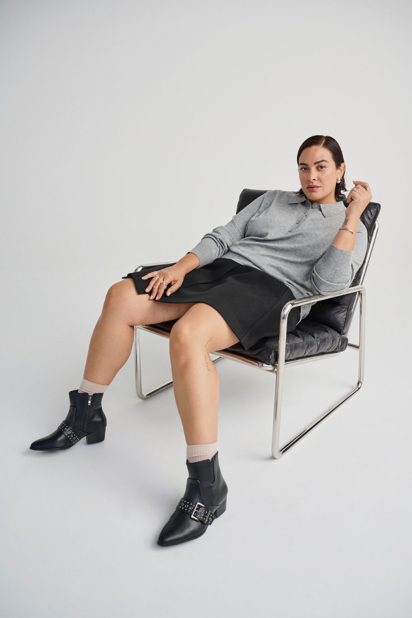 Zizzi Ankelst&oslash;vel med spenne, , Model