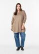 Strikkebluse med knapper i sidene, Beige, Model image number 1