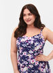 Blomstrete kjole med stropper i viskose med smock, Blue Flower, Model image number 2