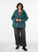 Polstret parkas med avtakbar hette, Gr&oslash;nn, Model image number 1