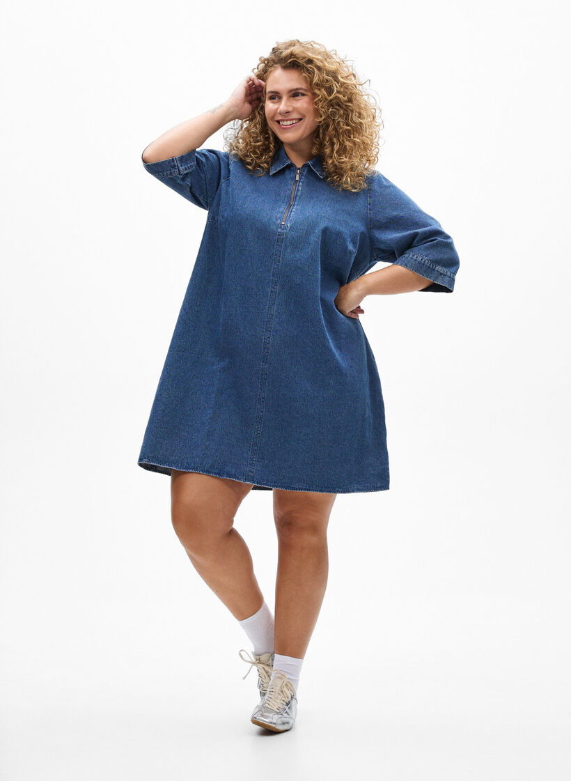 Kort denimkjole med glidel&aring;s og 3/4 ermer, Bl&aring;, Model image number 1