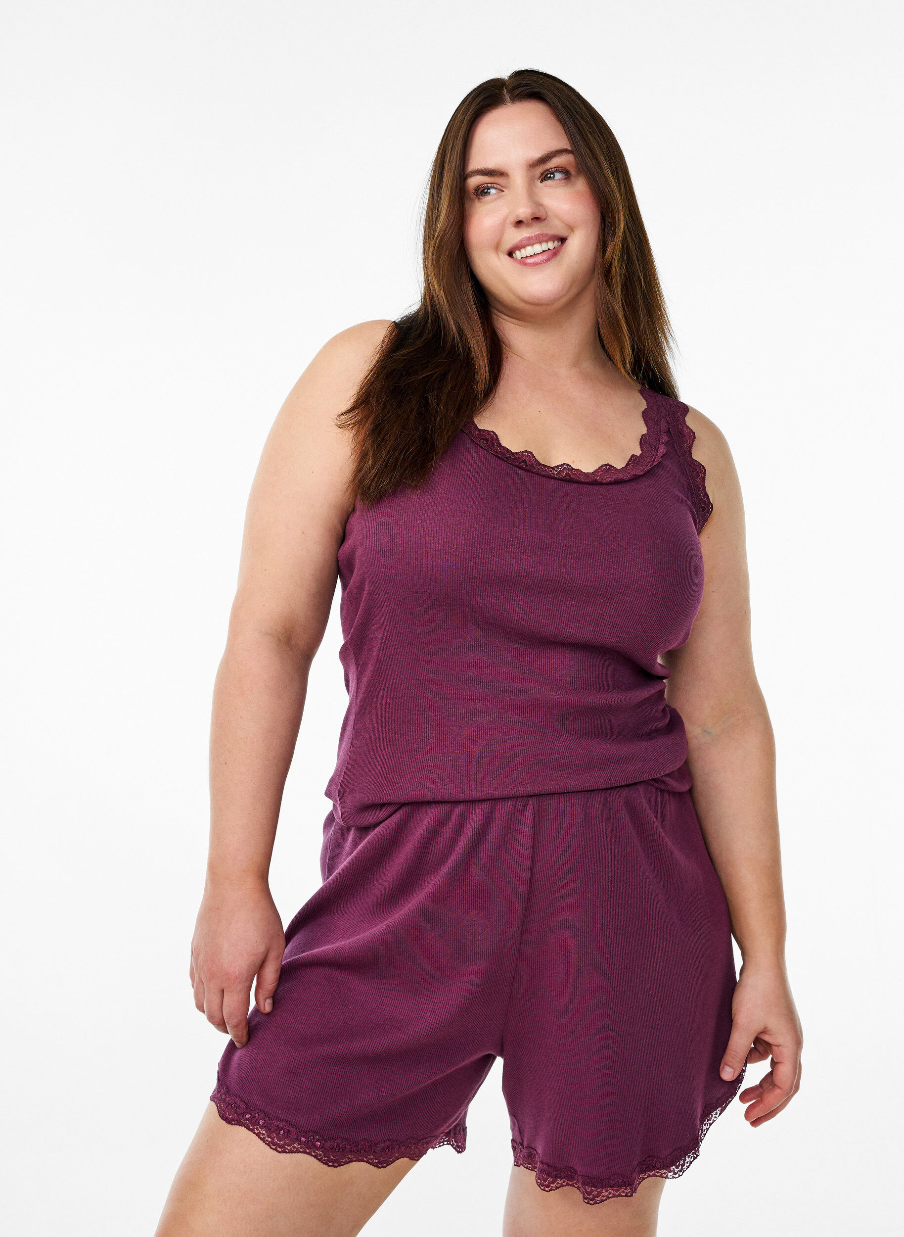 ZizziTopp med blondekant, M&oslash;rk Bordeaux, Model image number 0