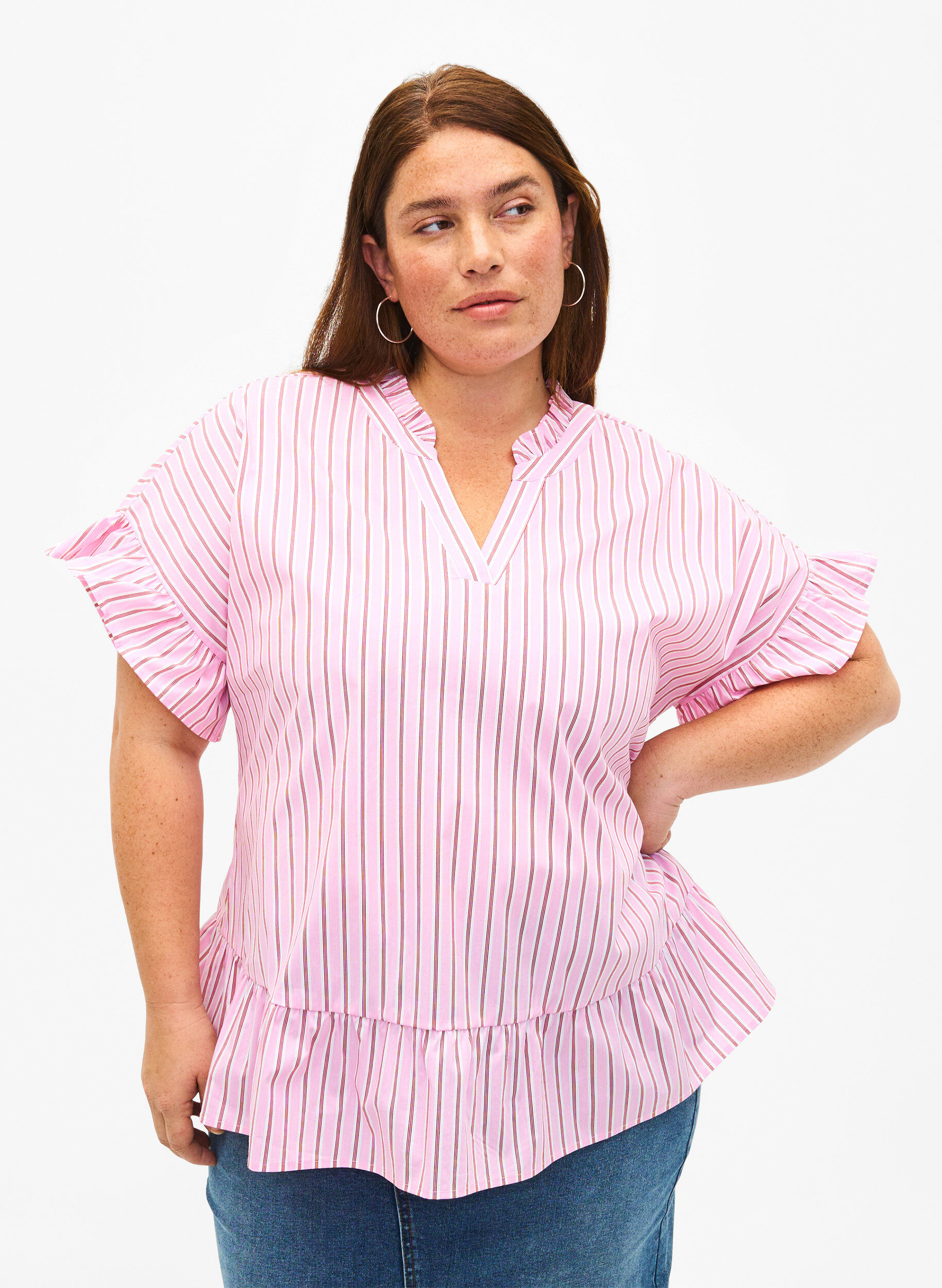 Zizzi Stripete bluse med peplum og volangdetaljer, Pink Red Stripe, Model image number 0