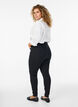 Amy jeans med h&oslash;y midje og super tynn passform, Svart, Model image number 1