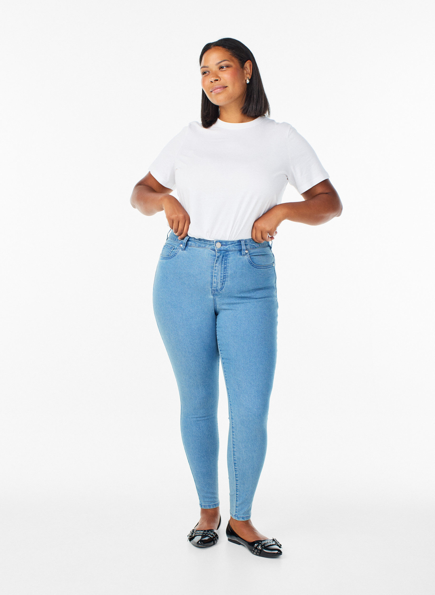 Amy jeans med h&oslash;y midje og smal passform, Bl&aring;, Model