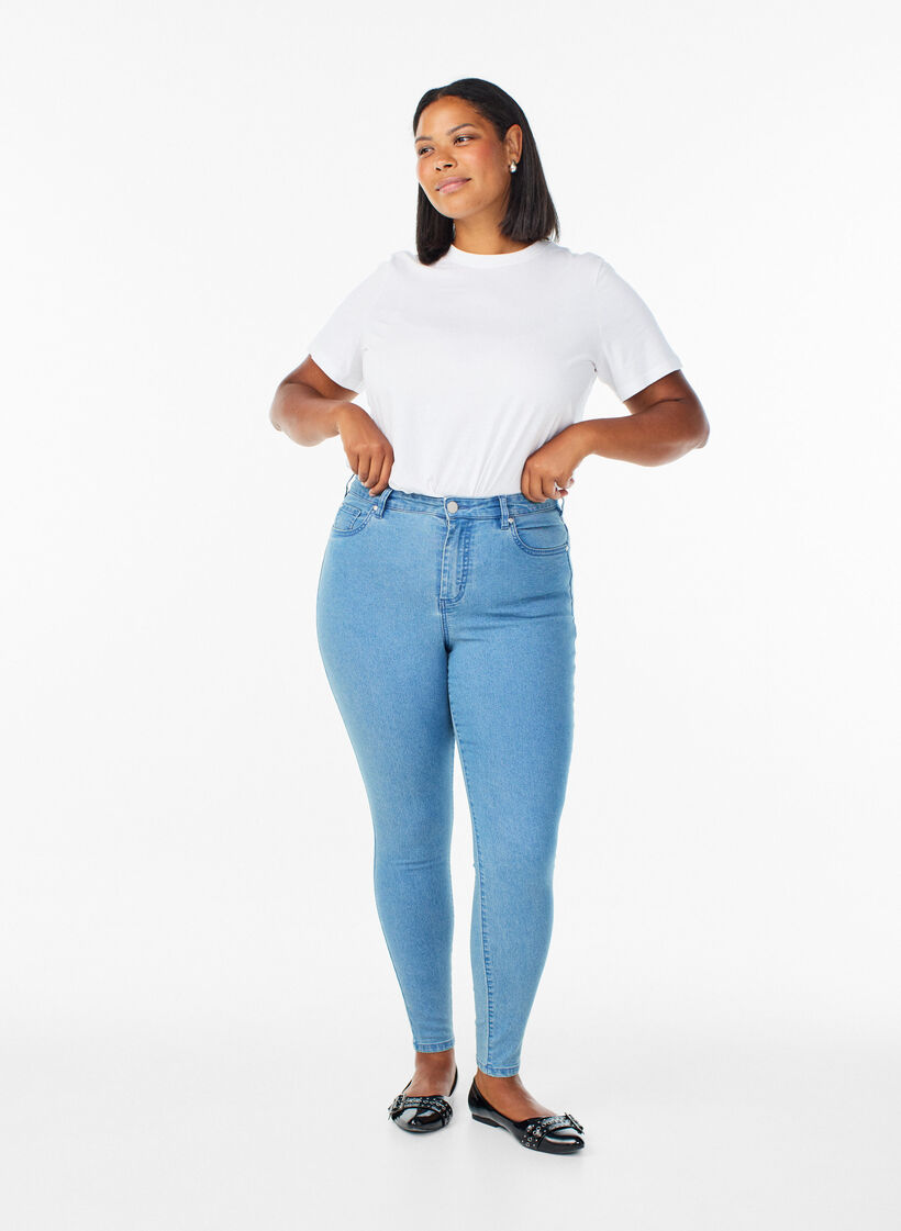 Amy jeans med h&oslash;y midje og smal passform, Bl&aring;, Model image number 0