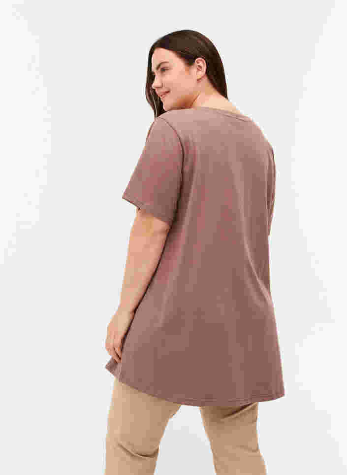 Lang T-skjorte i bomull, Deep Taupe, Model image number 1