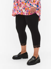 Basis 3/4-leggings med blondekant, Black, Model