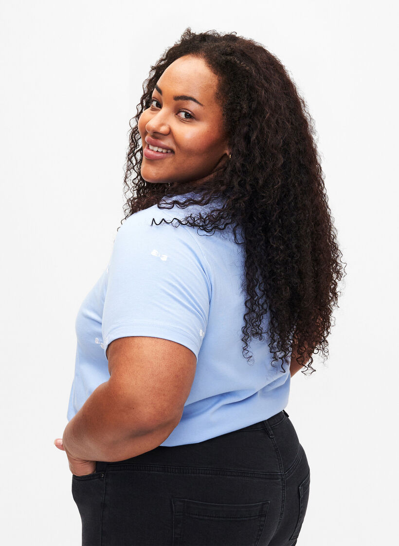 T-skjorte i &oslash;kologisk bomull med sl&oslash;yfer, Serenity W. Bow Emb., Model image number 1