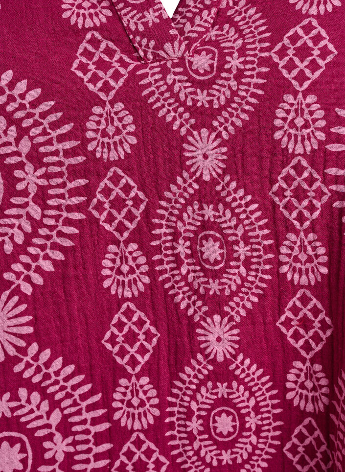 Kort kjole i bomullsmusselin med et mønster, 9992, Packshot image number 2