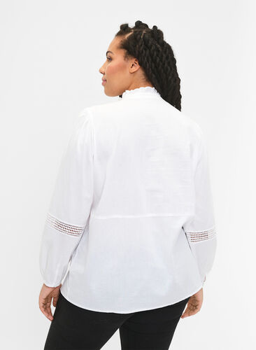 Skjortebluse med volang krage og heklet bånd, Bright White, Model image number 1