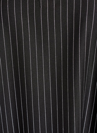 Zizzi Kort A-linje kjole med nålestriper og volangkant, Svart, Packshot image number 2
