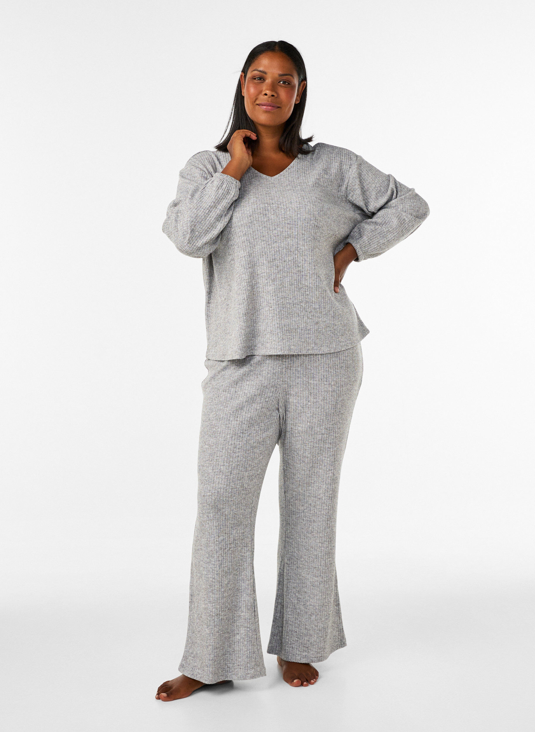 ZizziBluse i jersey med ribbet tekstur og V-hals, Gr&aring;, Model image number 1