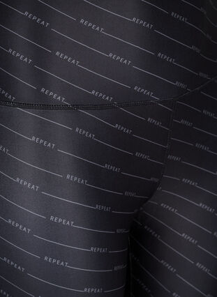 Cropped treningstights med mønster, Black w. ReflexPrint, Packshot image number 2