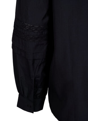 Bluse med ruffles og blondestrikk, Black, Packshot image number 3