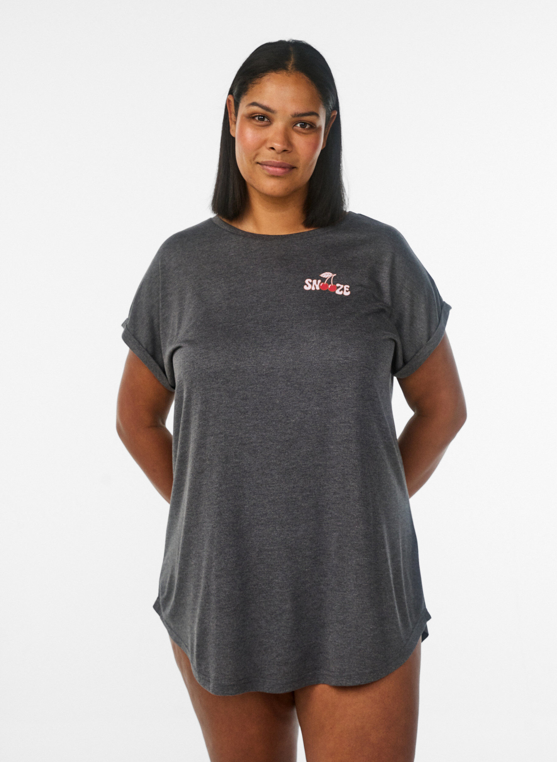 Kortermet nattkjole med teksttrykk, Svart, Model