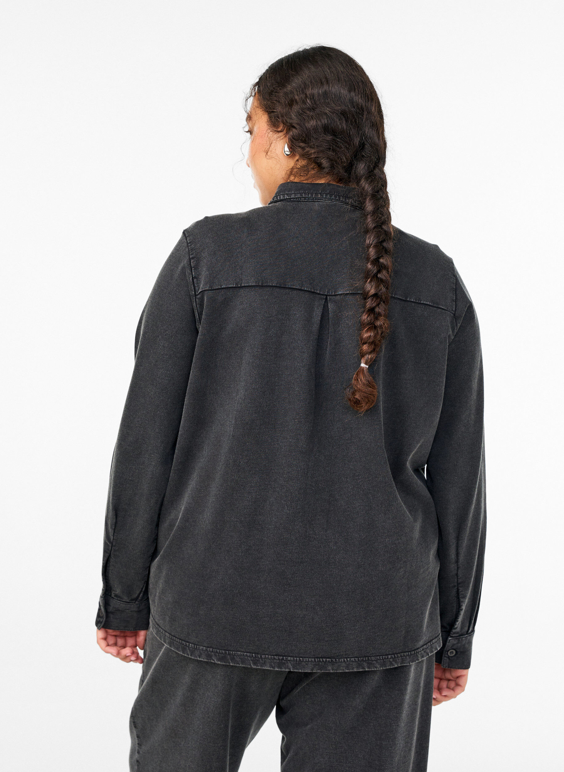 Zizzi Skjorte i genserstoff med vasket effekt, Gr&aring;, Model image number 2