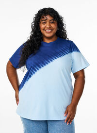 Dip-dye T-skjorte i økologisk bomull, Blå Dip-dye T-skjorte i økologisk bomull, Blå, Model