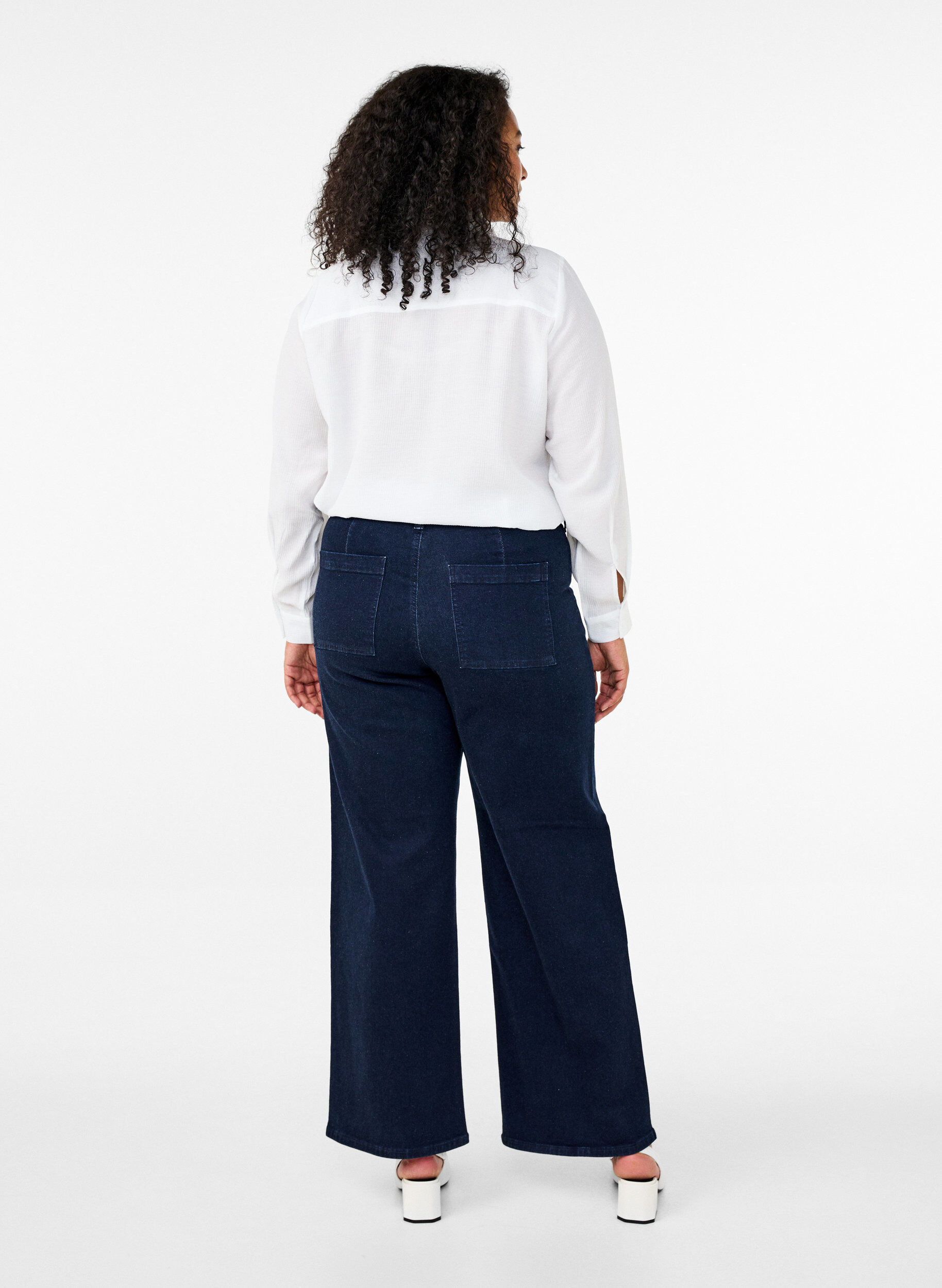 ZizziJeans med h&oslash;y midje og vide ben, Bl&aring;, Model image number 1
