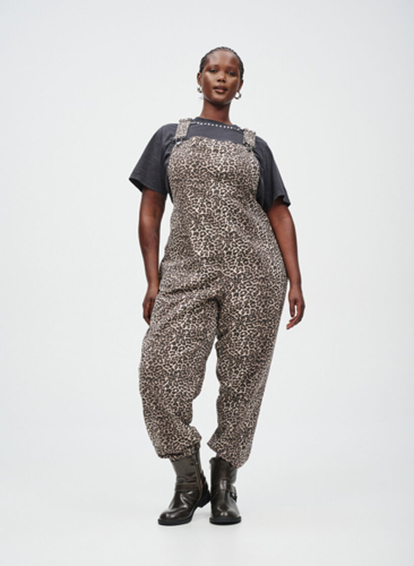 Leopard dongeribukse i denim, , Model
