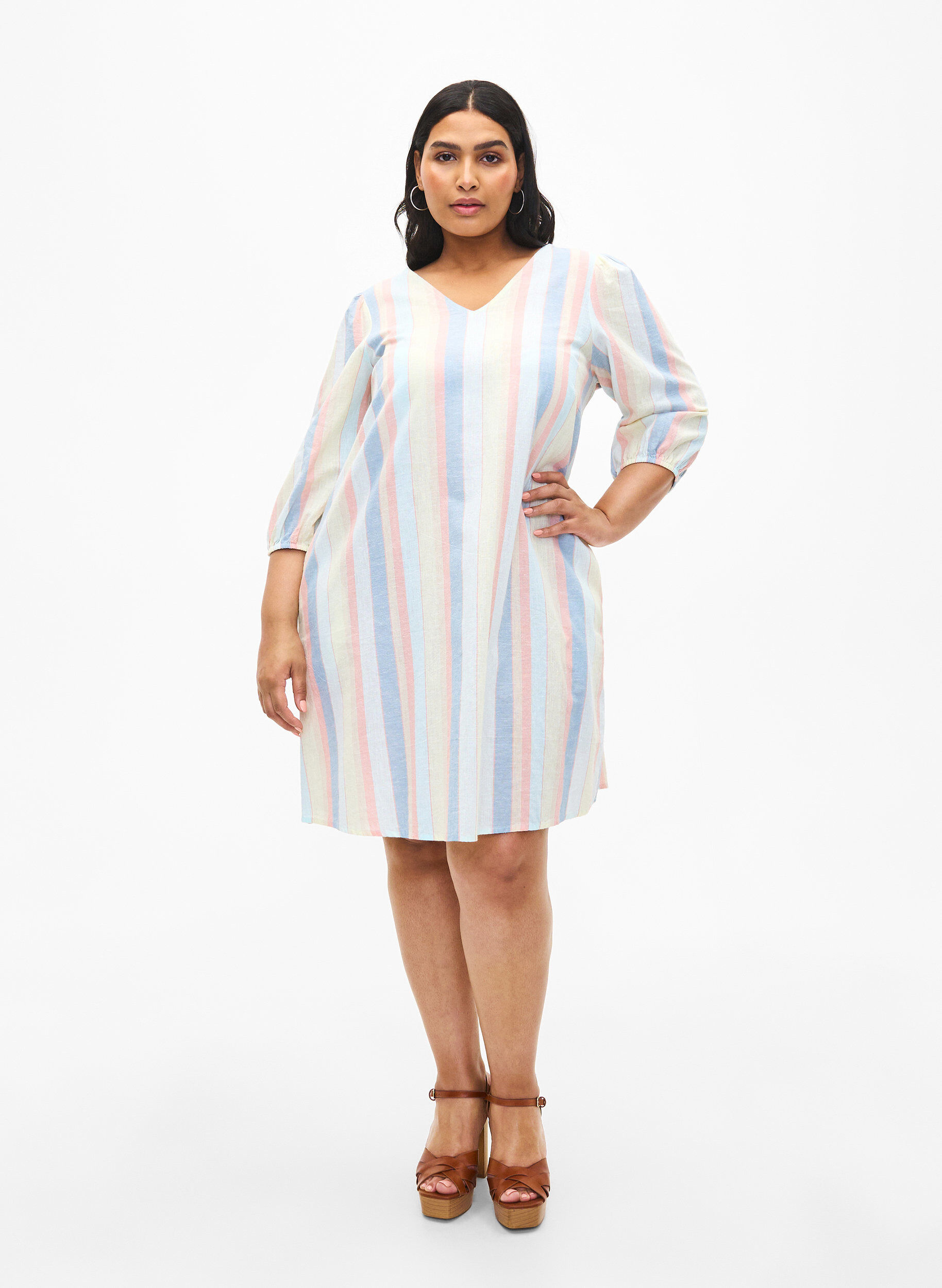 Zizzi Kort kjole i bomullsblanding med lin, Multi Color Stripe, Model image number 2