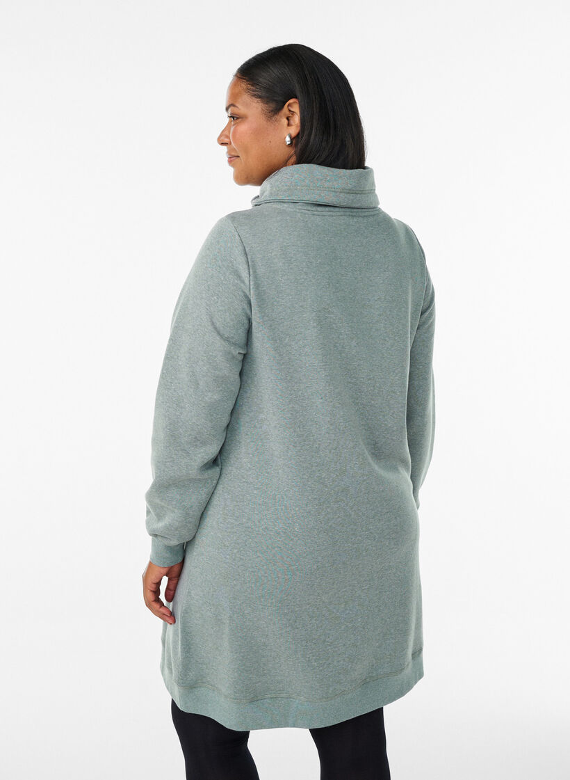 Kort genserkjole med h&oslash;y hals og lommer, Gr&oslash;nn, Model image number 2
