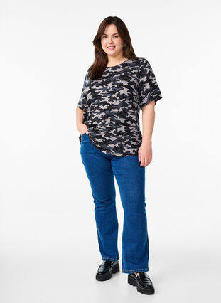 Zizzi T-skjorte med TENCEL™ Lyocell og striper, Grå, Model image number 1