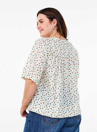 Zizzi Bluse med trykk og 1/2 ermer, Hvit, Model image number 2