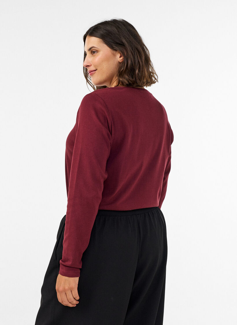 Langermet basis-T-skjorte med rund hals, R&oslash;d, Model image number 2
