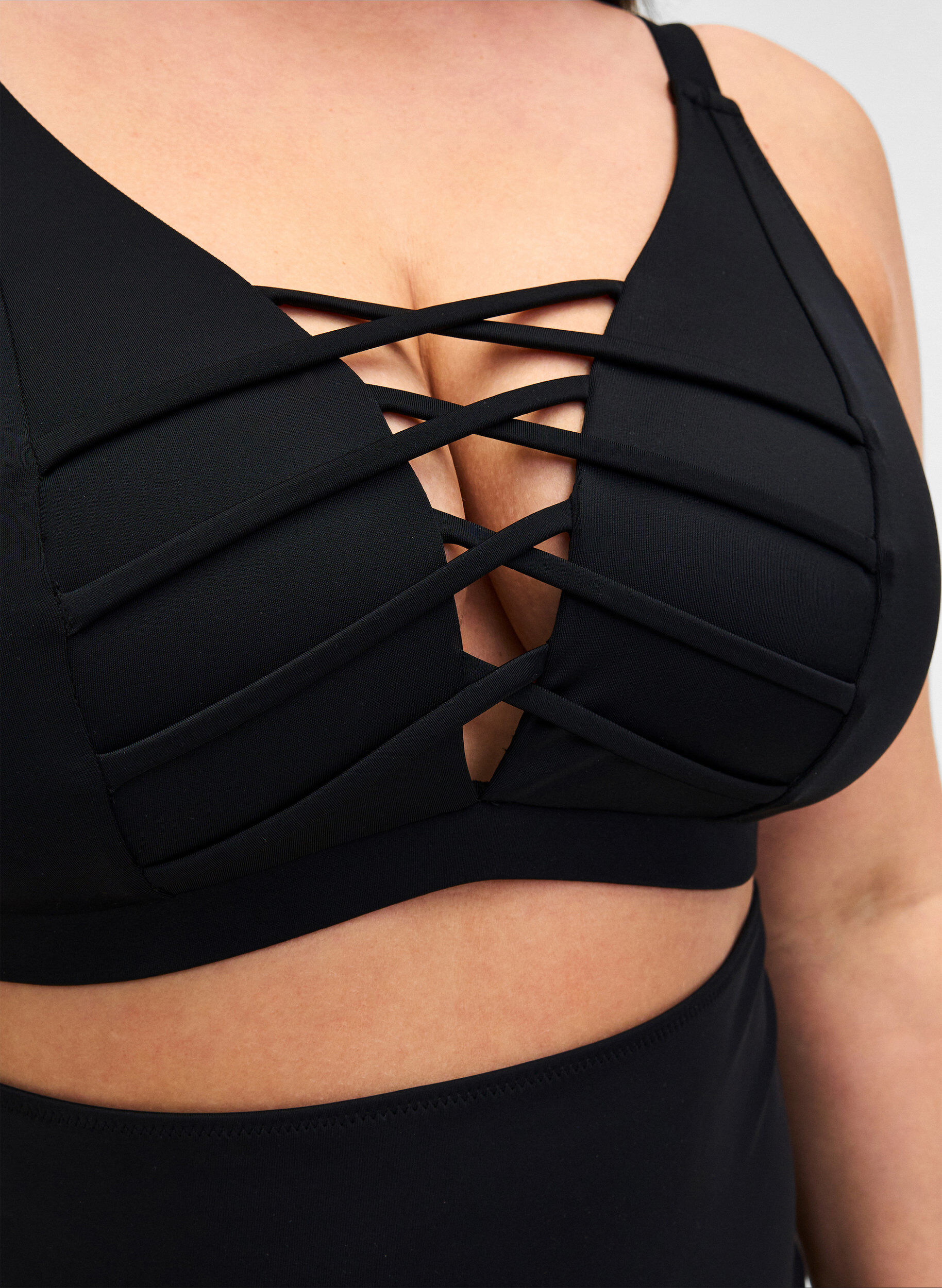 Zizzi Bikinioverdel, Svart, Model image number 3