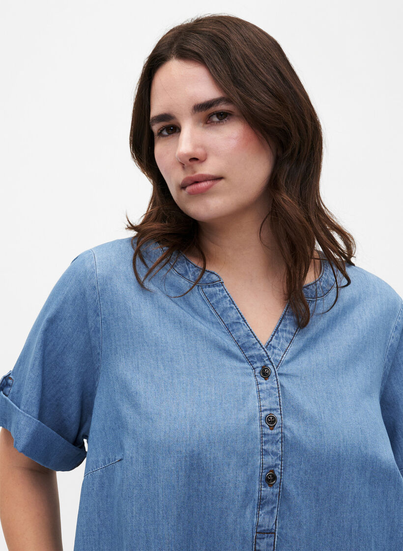 Denimkjole med splitt og korte ermer, Blue denim, Model image number 3