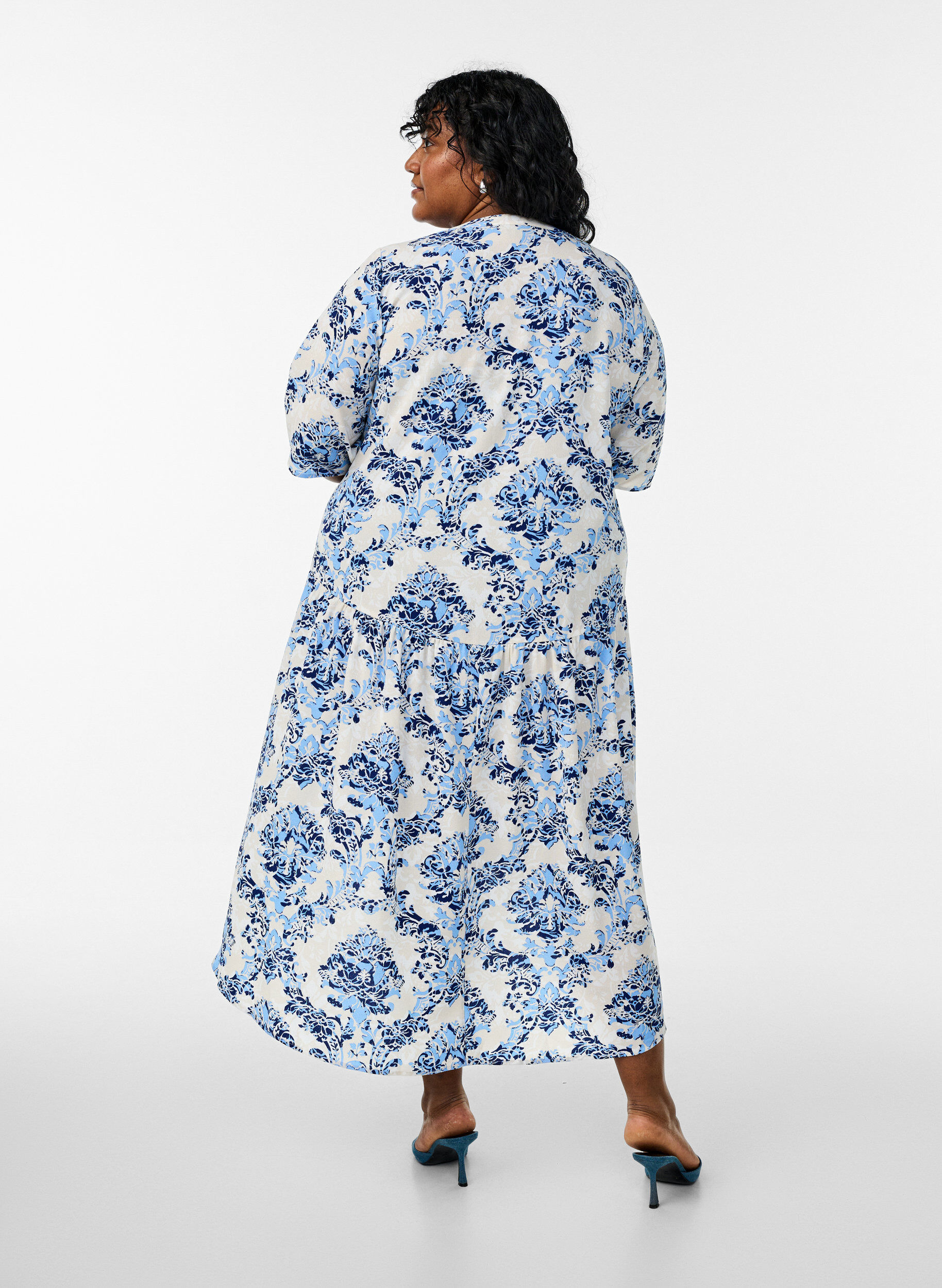 Zizzi Midikjole i A-linje med korte ermer, Beige, Model image number 2