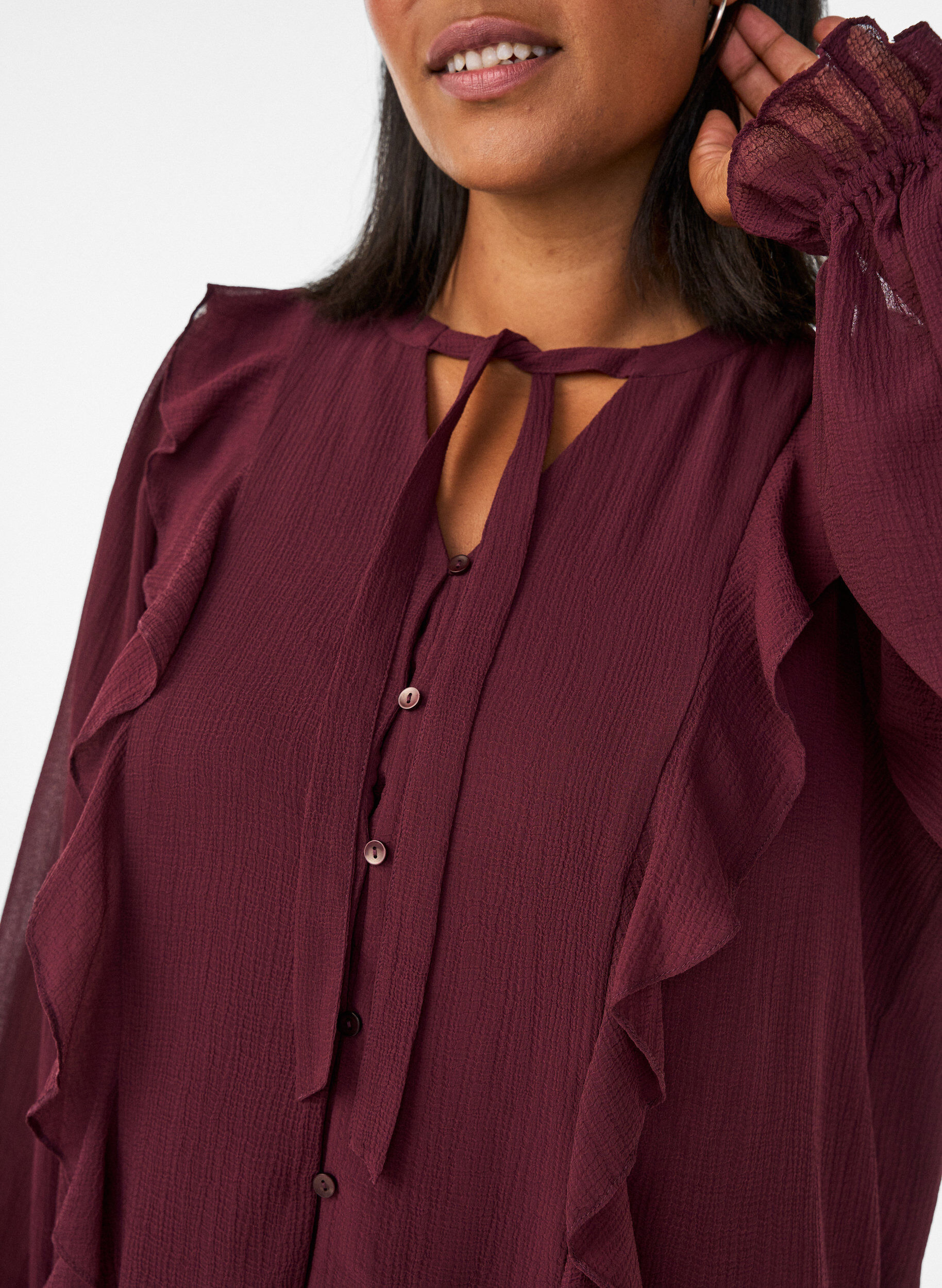 ZizziGjennomsiktig bluse med volanger og knyte-lukking, R&oslash;d, Model image number 3