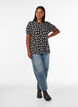Bluse med lange ermer og blomstertrykk, Svart, Model image number 1
