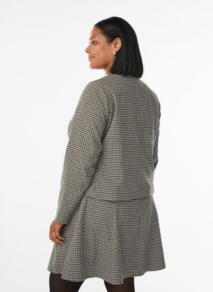 Zizzi Klassisk rutete blazer med gullknapper, Check brown, Model image number 1