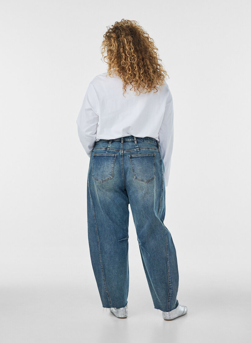 Jeans med barrel fit og en slitt vask, Bl&aring;, Model