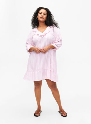 Zizzi Kjole i blanding av bomull og viskose med 3/4-ermer, Almond Blossom, Model image number 2