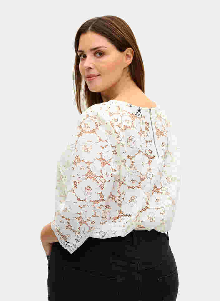 Blondebluse med 3/4-ermer, Snow White, Model