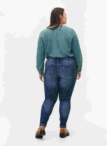 Ripped Amy jeans med super slim fit, Blue denim, Model image number 1
