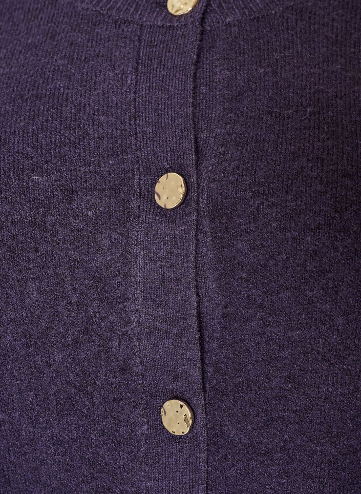 Cardigan i myk strikk med gullfargede knapper, Lilla, Packshot image number 2