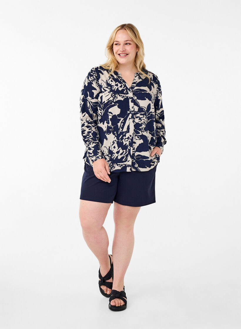 Langermet skjorte med trykk og V-hals, Navy Blazer AOP, Model image number 2