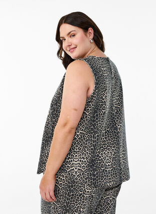Zizzi Ermeløs denimtopp med leopardmønster, Brun, Model image number 2
