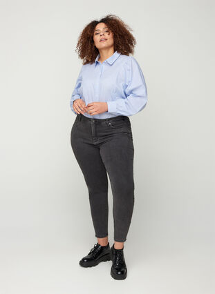 Cropped Amy jeans med høyt liv og glidelås, Grey Denim, Model image number 2