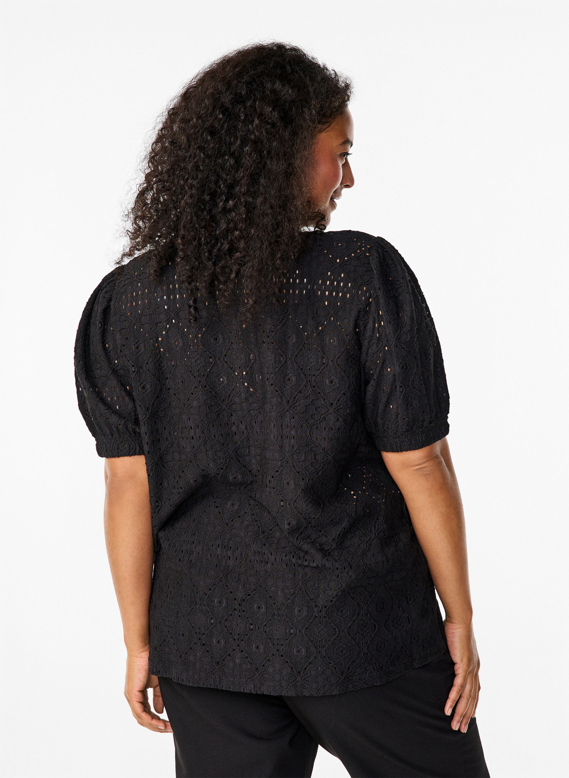 ZizziKortermet bluse med blondem&oslash;nster, Black, Model image number 1