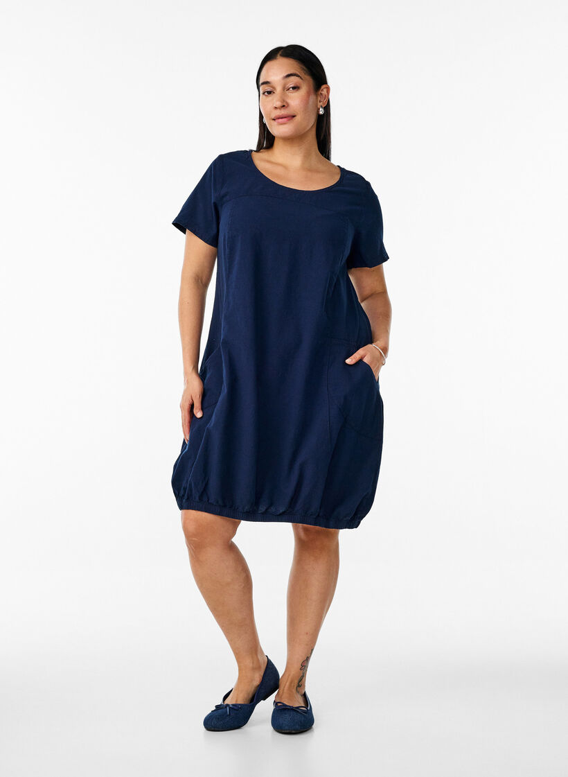Kortermet kjole i bomull, Bl&aring;, Model image number 1