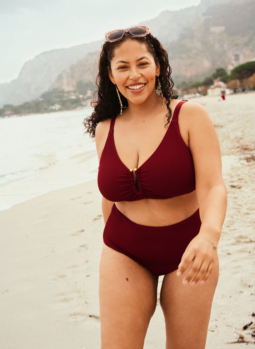 Teksturert bikinioverdel med gulldetaljer, R&oslash;d, Image image number 0