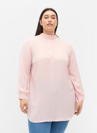Langermet tunika med volangkrage, Strawberry Cream, Model