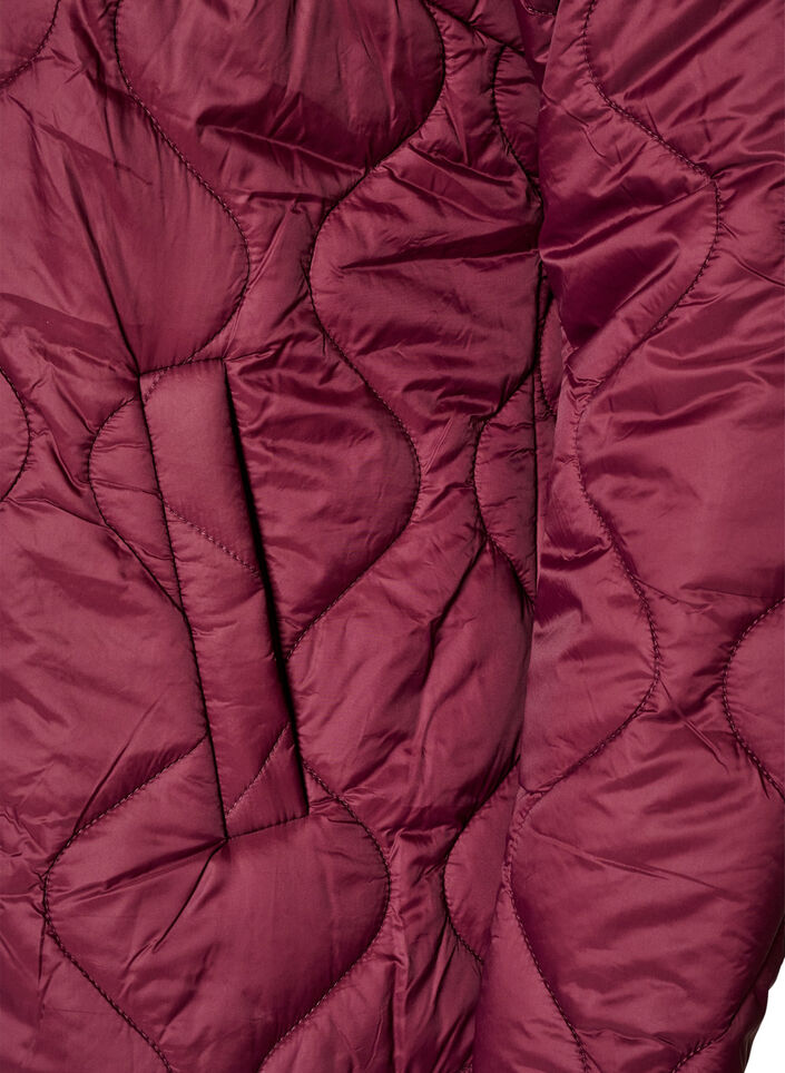 Quiltet jakke med trykknapper og rund hals, M&oslash;rk Bordeaux, Packshot image number 3