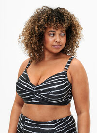 Bikini-BH med trykk og bøyle, Black White Stripe, Model