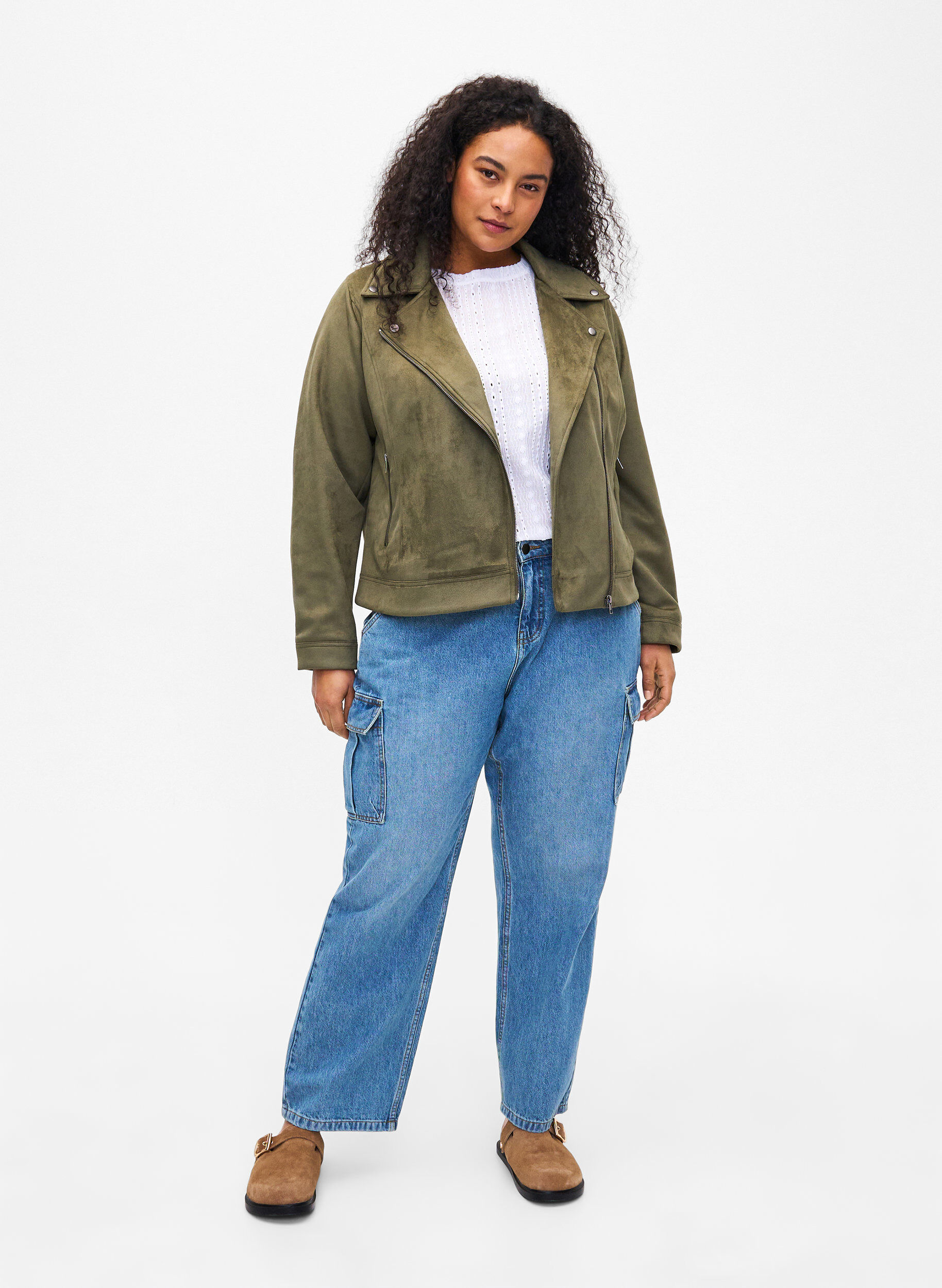 ZizziBikerjakke i imitert semsket skinn, Dusty Olive, Model image number 2